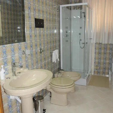 Casa Calisi アパート テッラジーニ