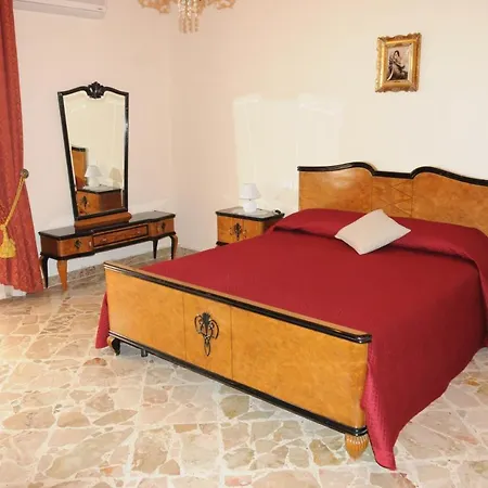 Casa Calisi アパート テッラジーニ