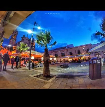 アパート Casa Calisi テッラジーニ